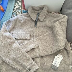 Viori Shacket NWT